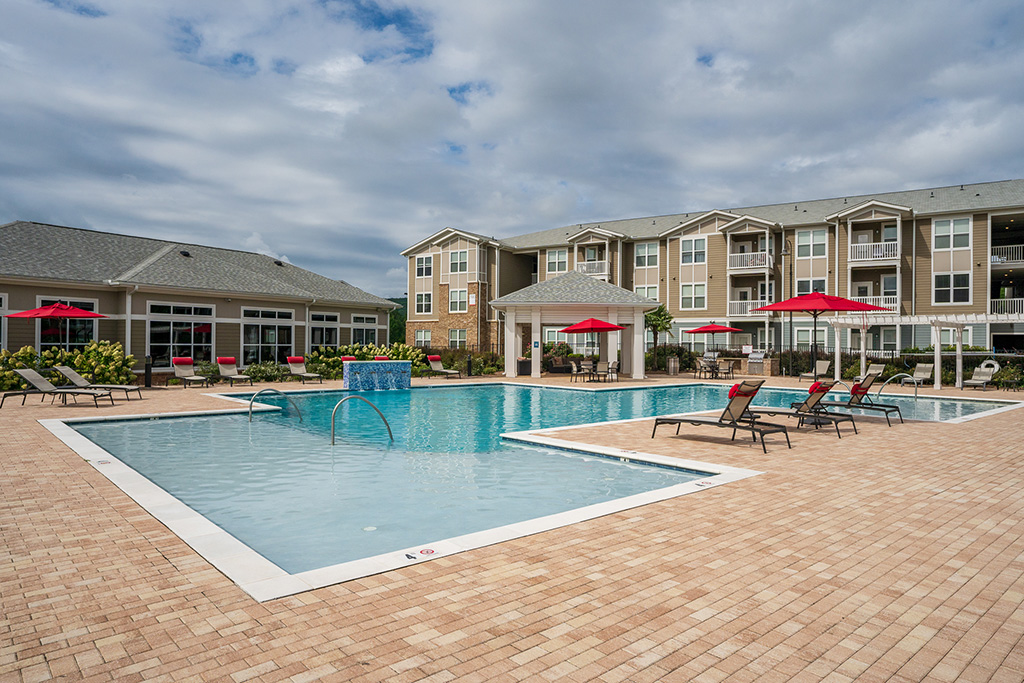 Photo of the pool at the Capital Park at 72 West property in Huntsville, Alabama.
