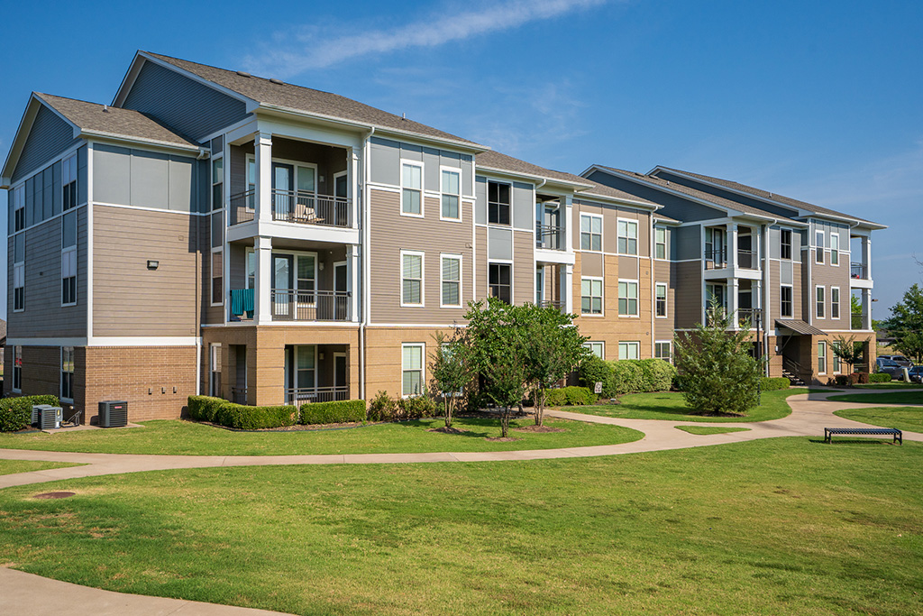 Photo of the back of the Encore Memorial property in Bixby, Oklahoma.