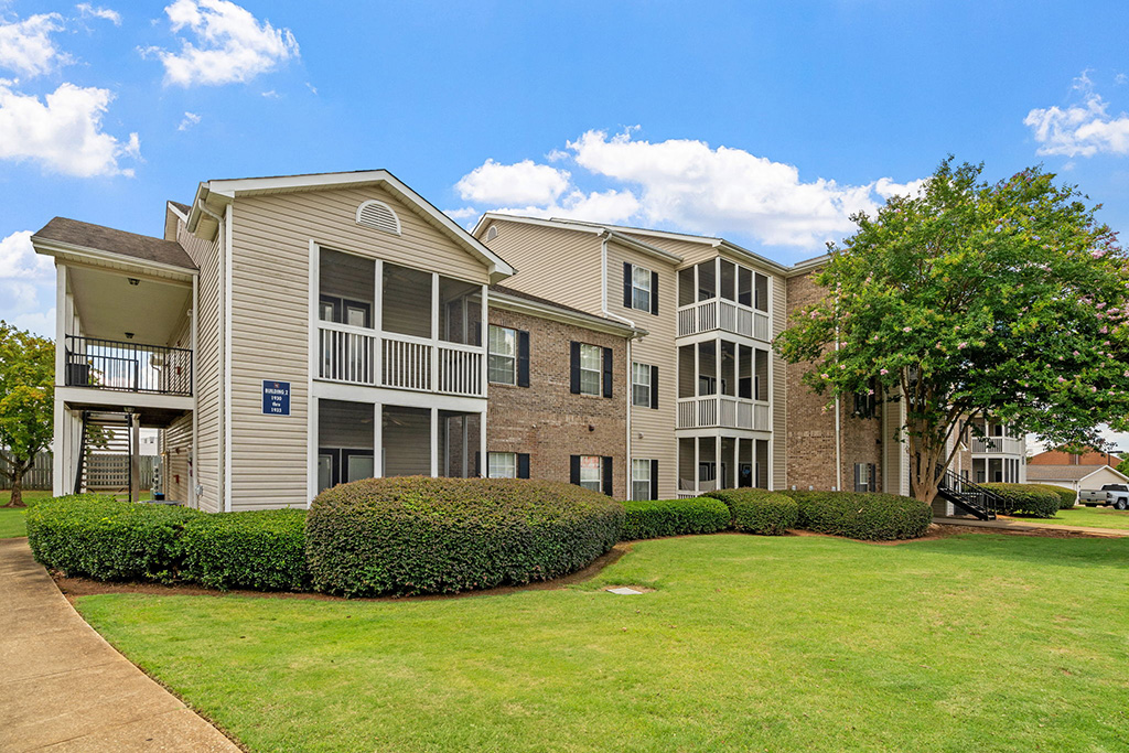 Photo of the Highland Lakes property in Prattville, Alabama.