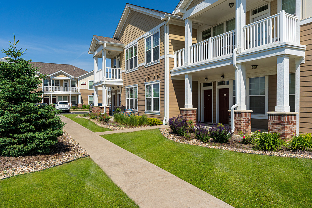 Photo of a sidewalk at the Vista at South Broadway property in Rochester, Minnesota.