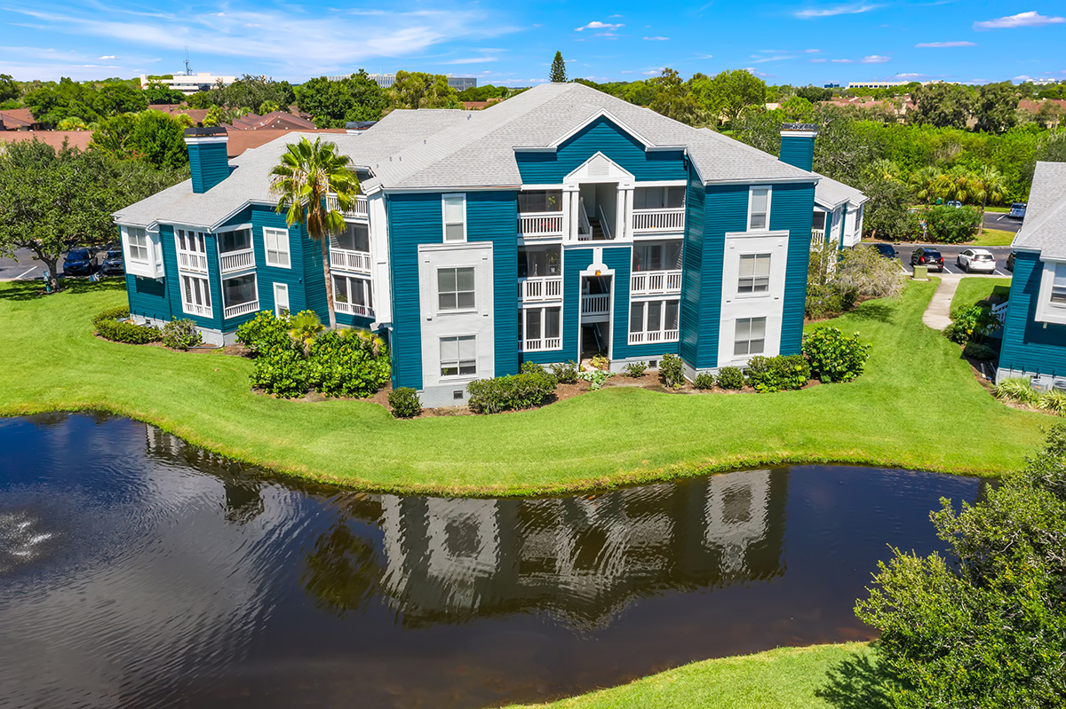 Photo of the back of one of the units at the Isles of Gateway property in St. Petersburg, Florida.