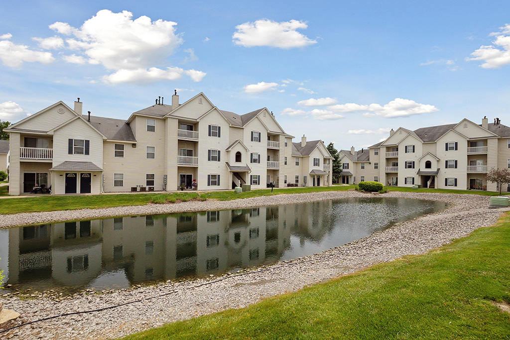 Photo of the Quail Hollow at the Lakes property in Holland, Ohio.
