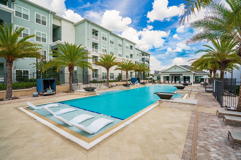 Photo of the Thrive Luxury Apartments property in Davenport, Florida