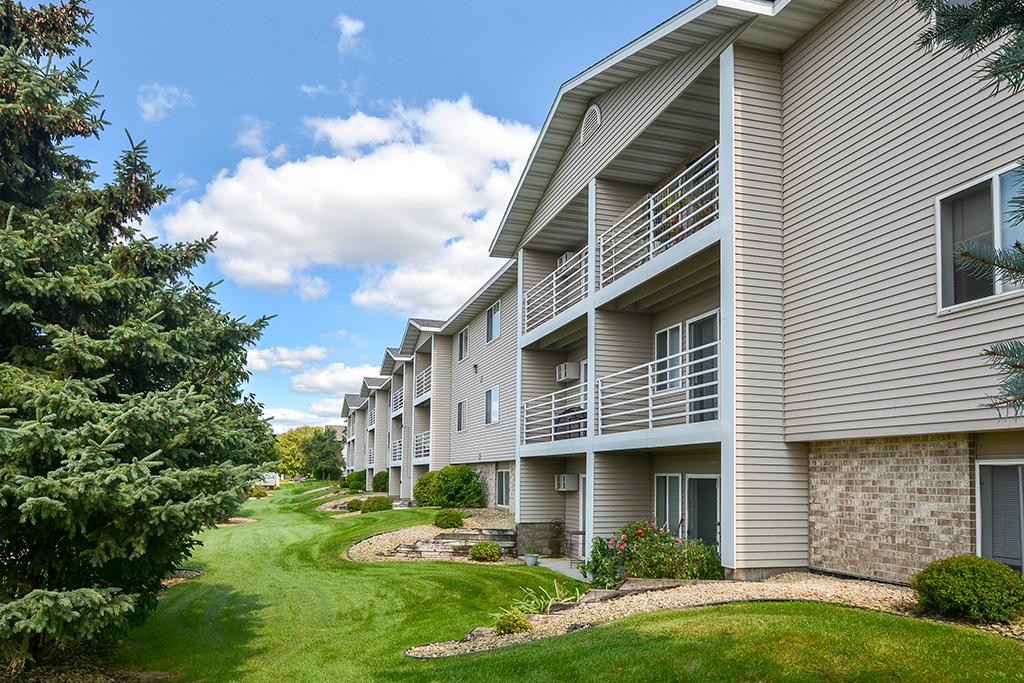 Photo of the Wyndemere property in St. Cloud, Minnesota.